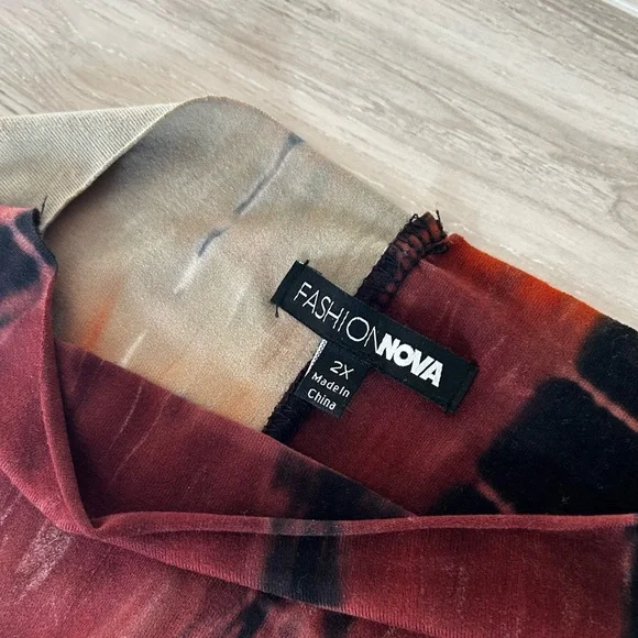 Fashion Nova Tie-Dye Long Sleeve Bodycon Dress - Picture 4 of 8